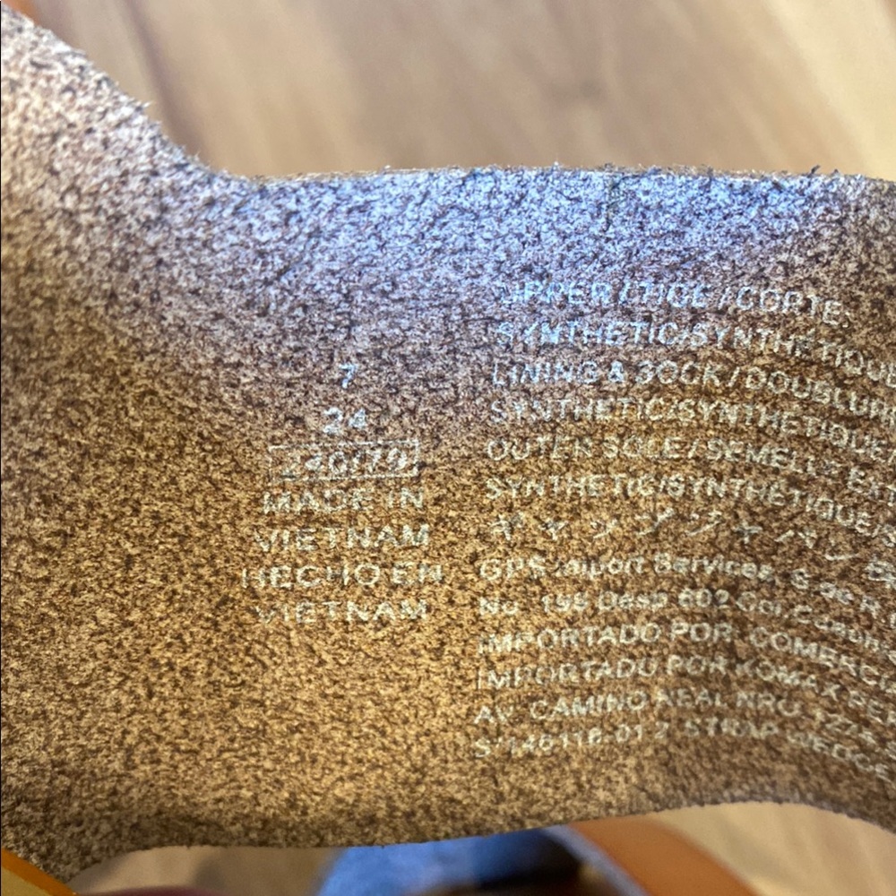 Old Navy Brown Orange Wide strap Pleather Wedge Heel Sandals w Buckle - Picture 8 of 11